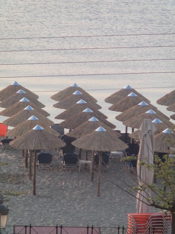 Hotel Dioni Paralia Katerinis Exterior photo