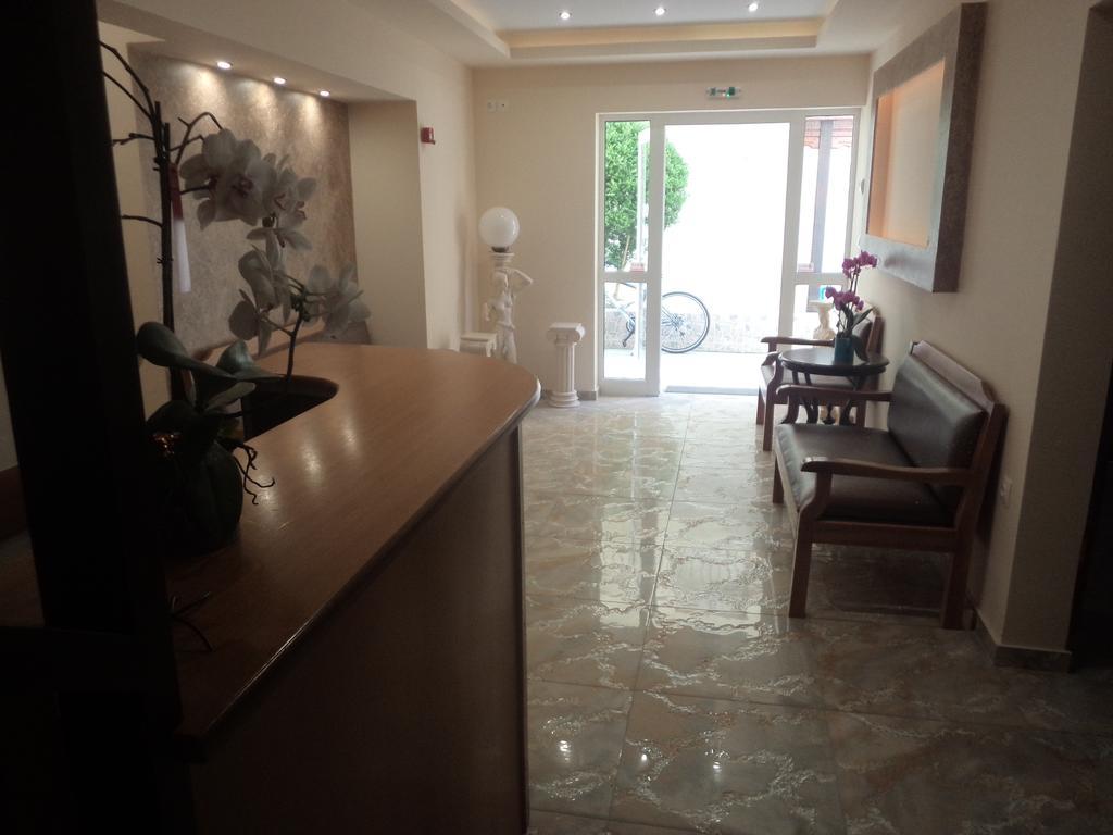 Hotel Dioni Paralia Katerinis Exterior photo